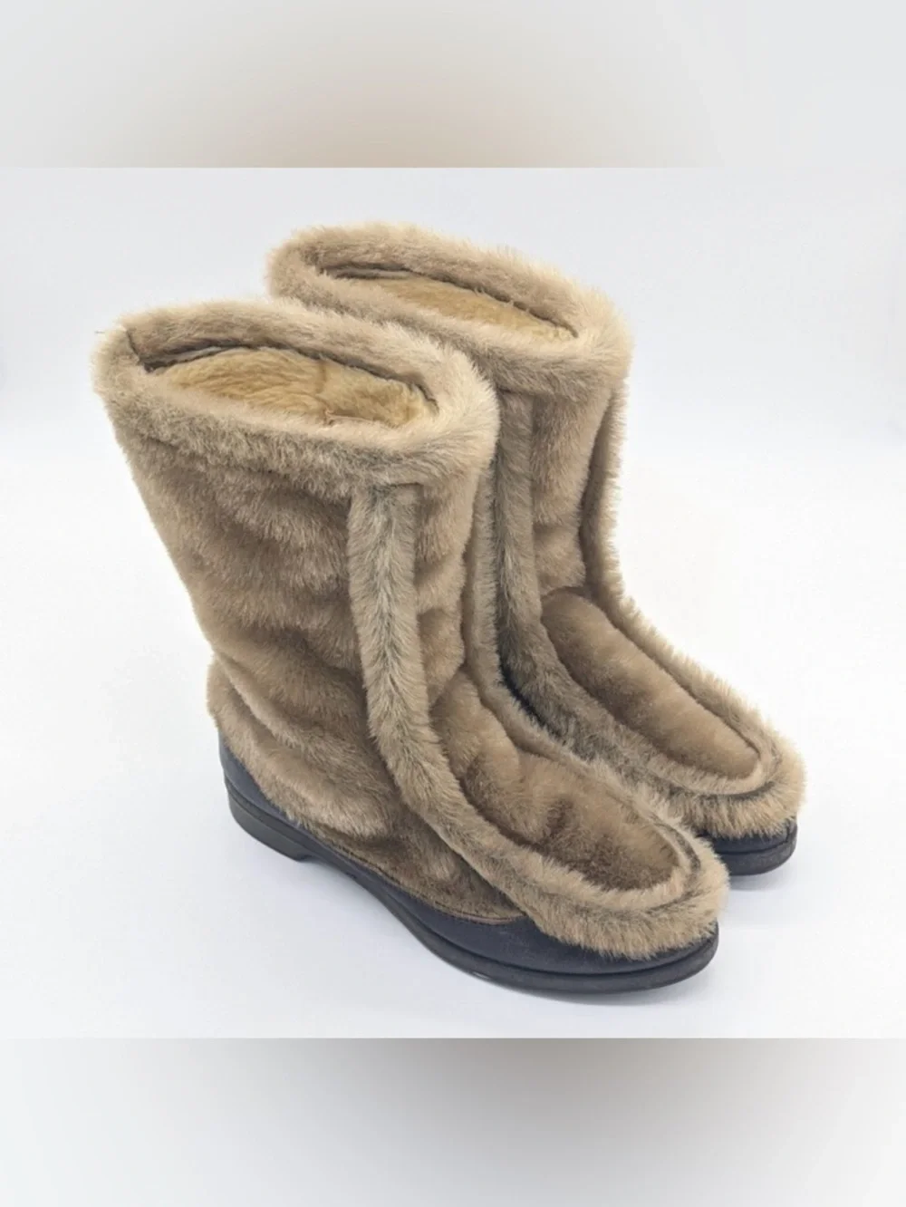 Vintage 1960’s Snowland Mohair Fur Shearling Fleece Snow Bunny Winter Boots